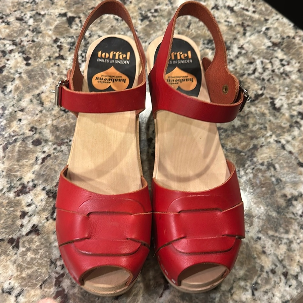 BRAND NEW NEVER WORN Swedish hasbeens. Red Swedish leather.